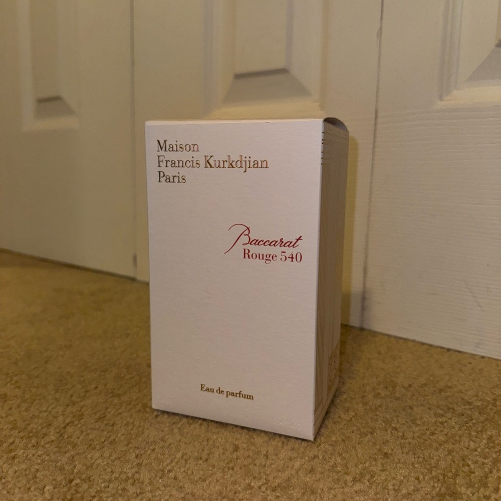 Baccarat Rouge 540 perfume box